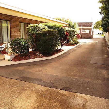 Twin Pines Motel Mooloolaba Exteriör bild
