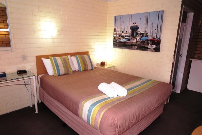 Twin Pines Motel Mooloolaba Exteriör bild